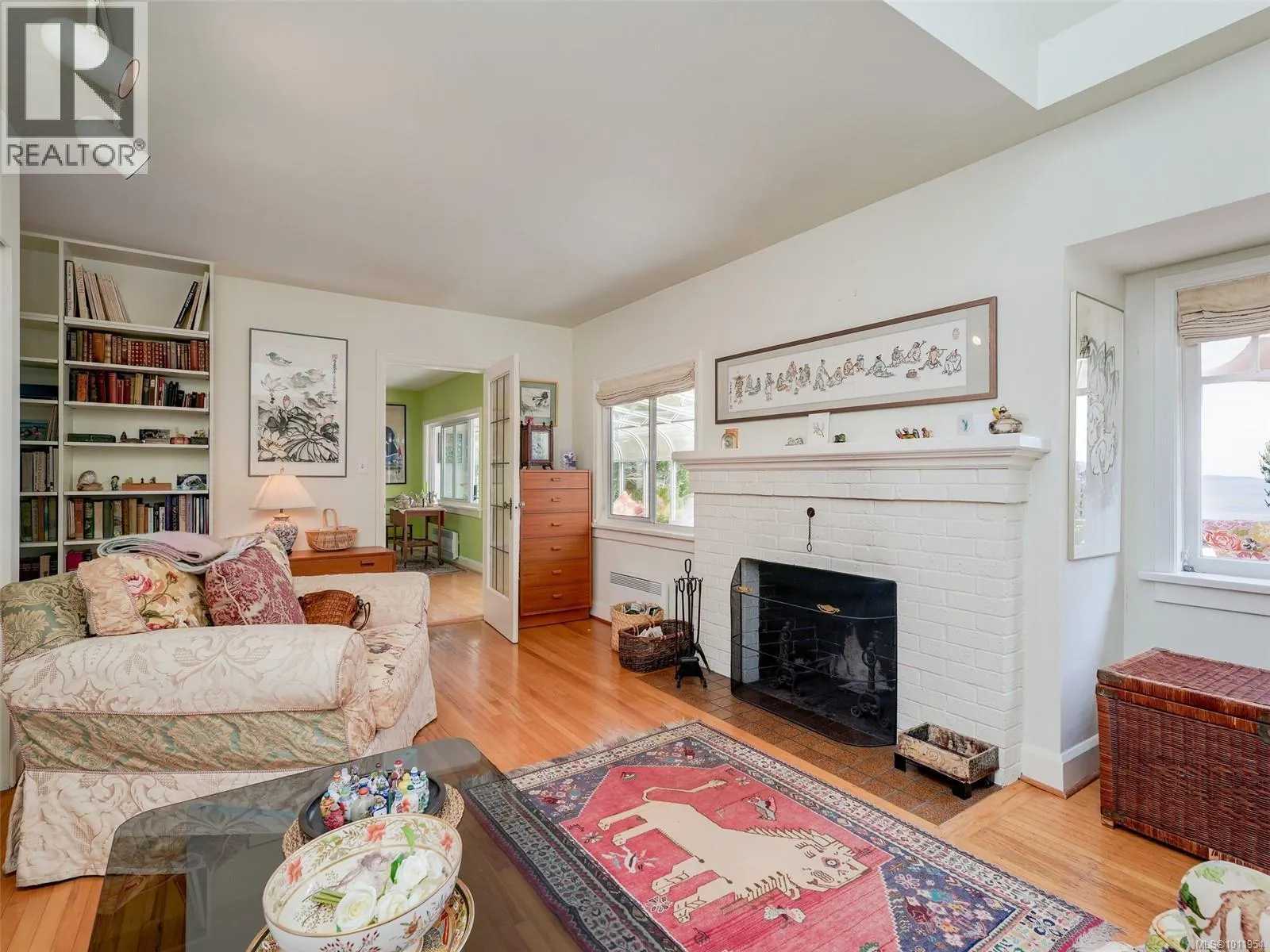 2550 Queenswood Dr