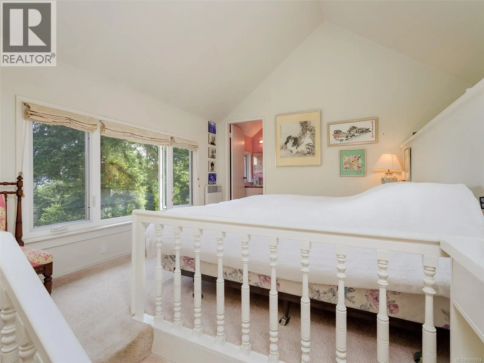 2550 Queenswood Dr