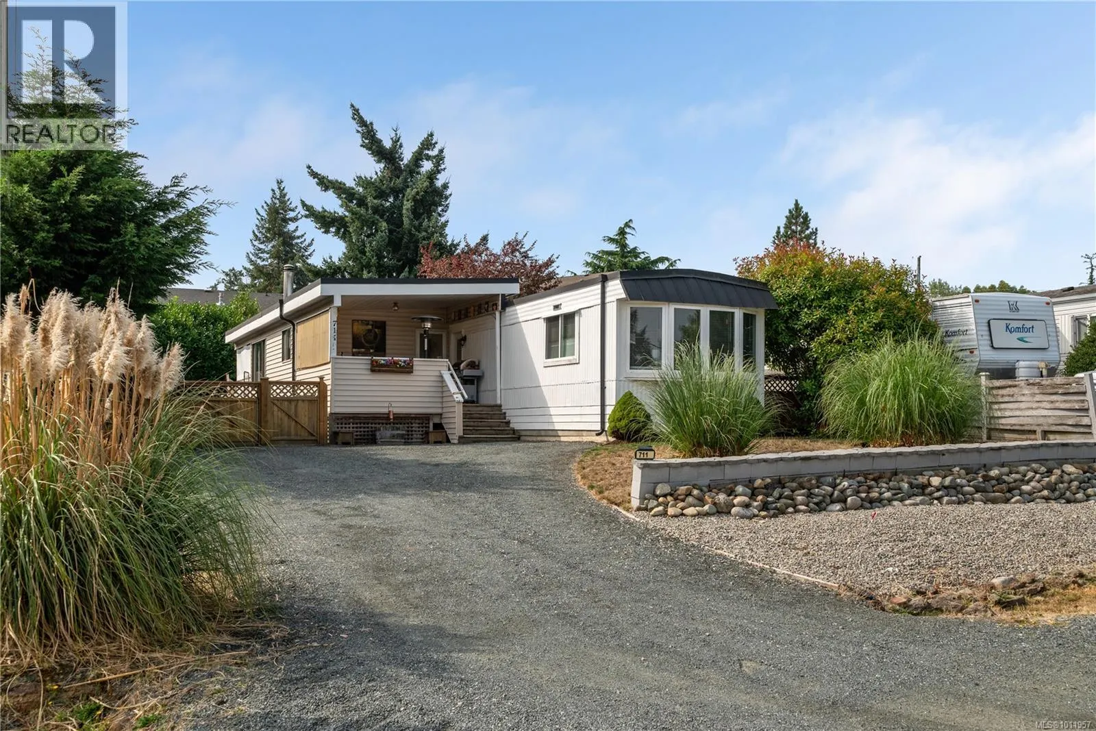 711 Kasba Cir