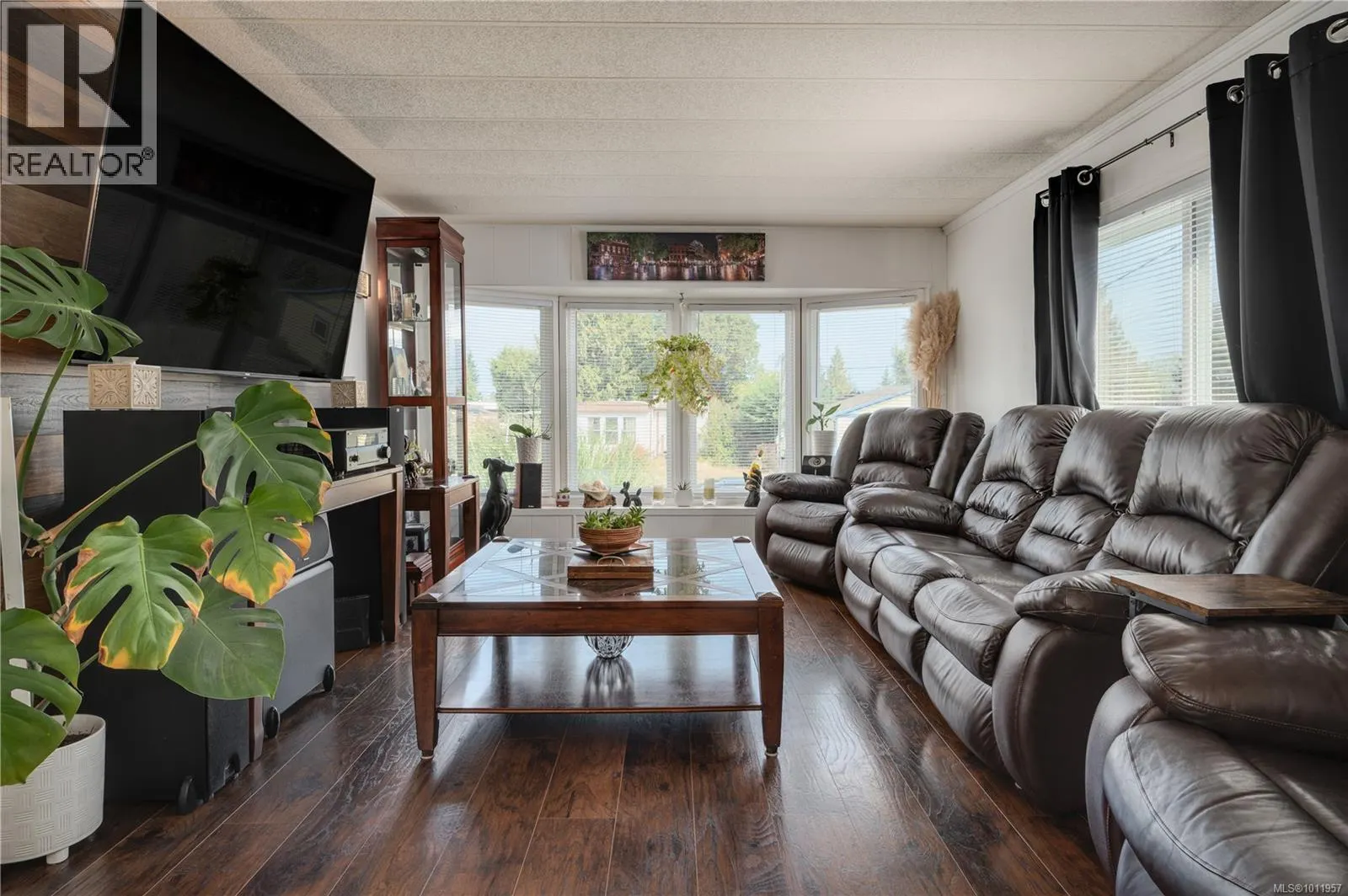 711 Kasba Cir