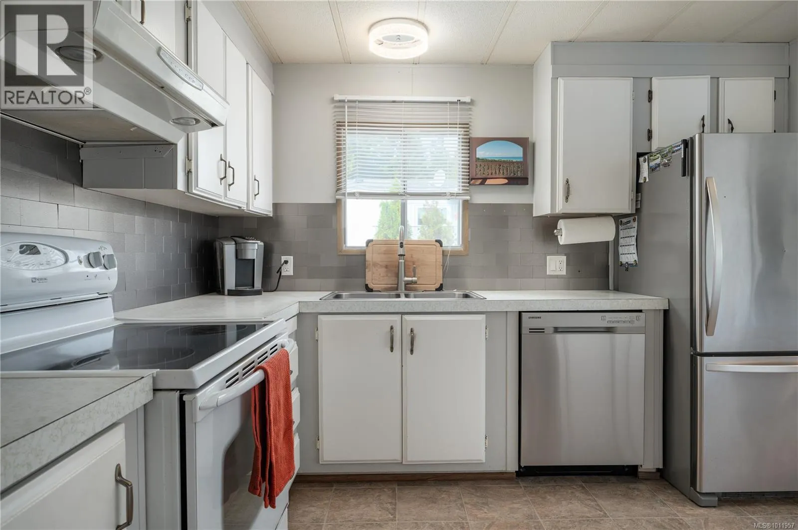 711 Kasba Cir