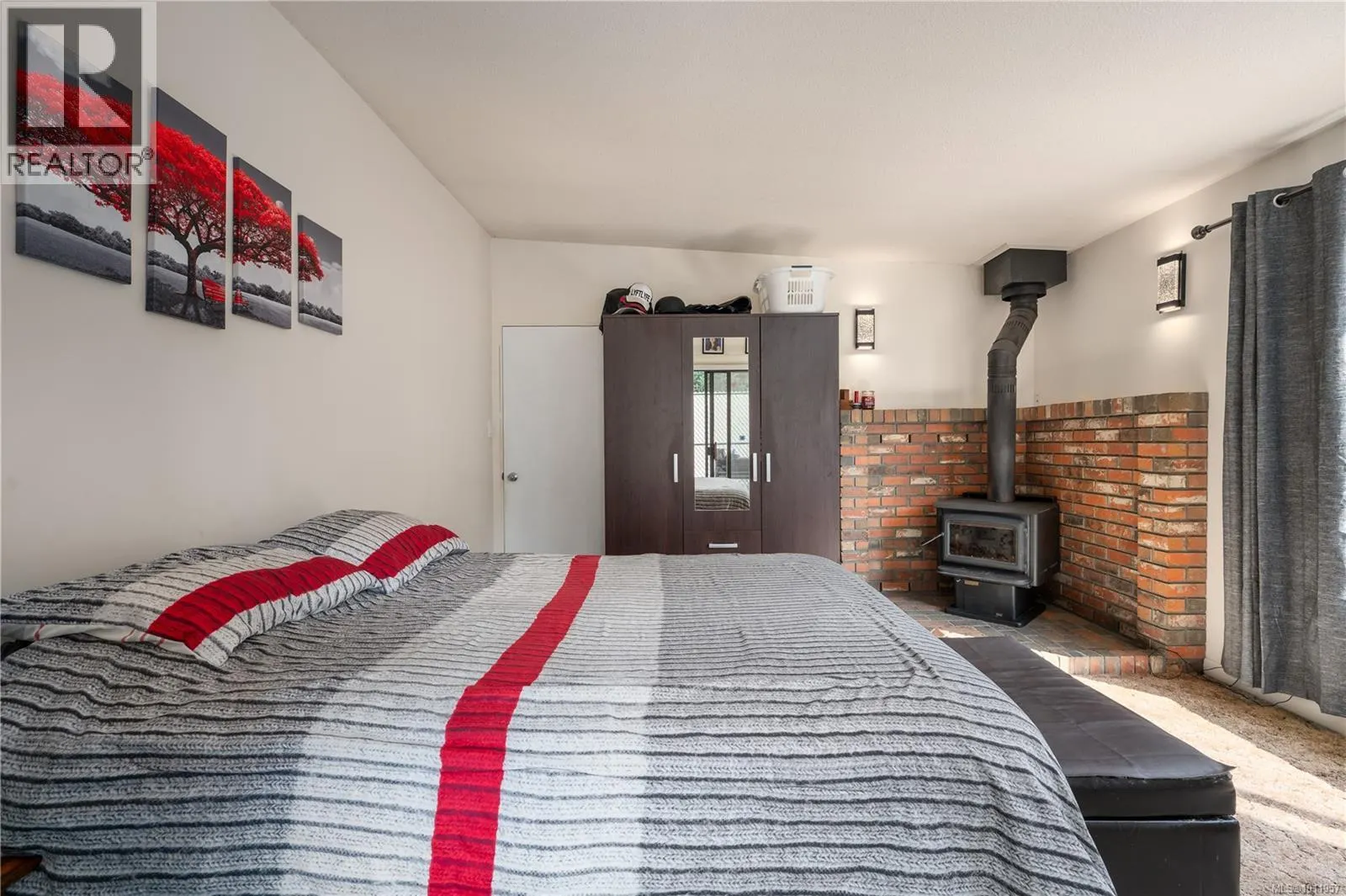 711 Kasba Cir