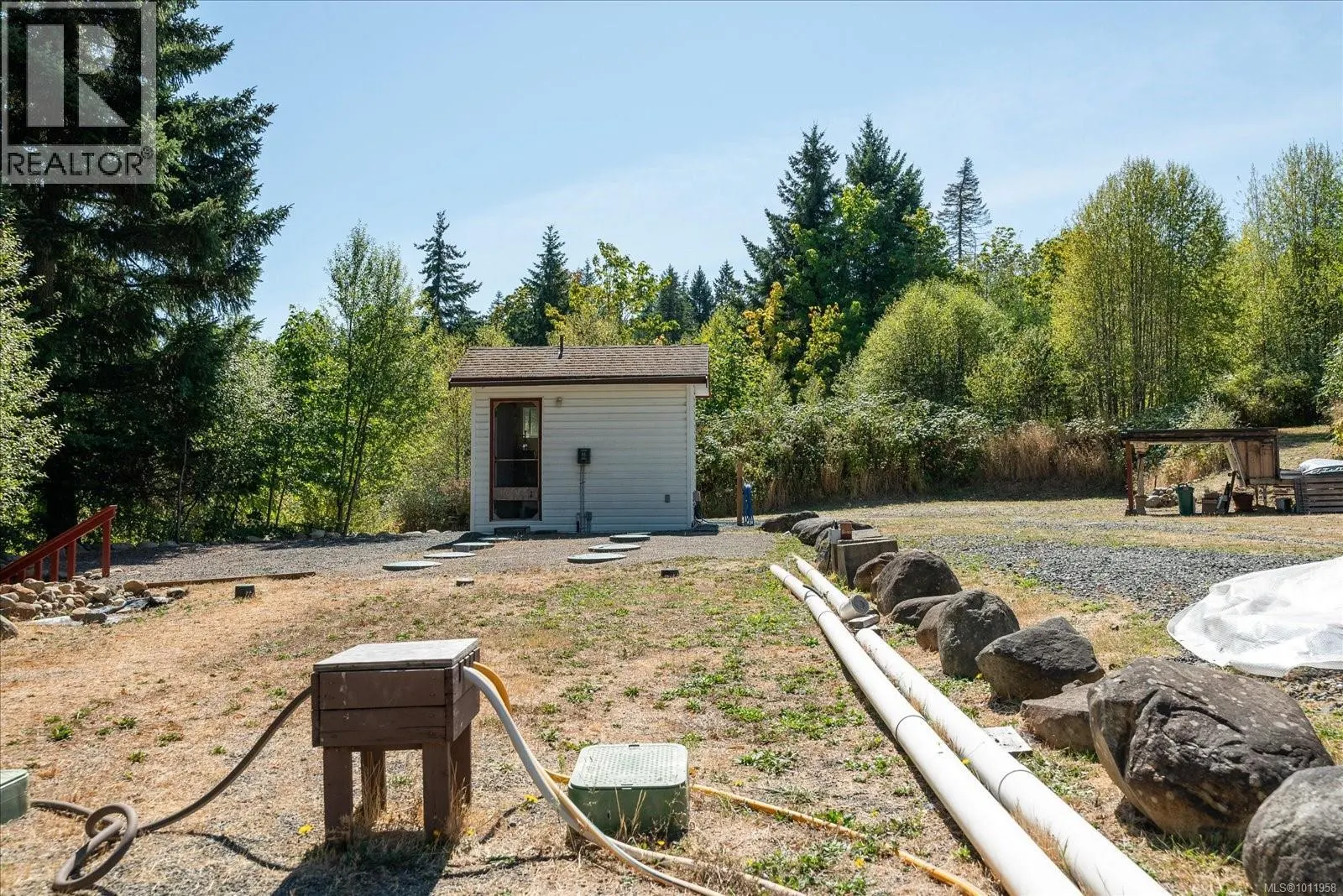 6593 Country Rd
