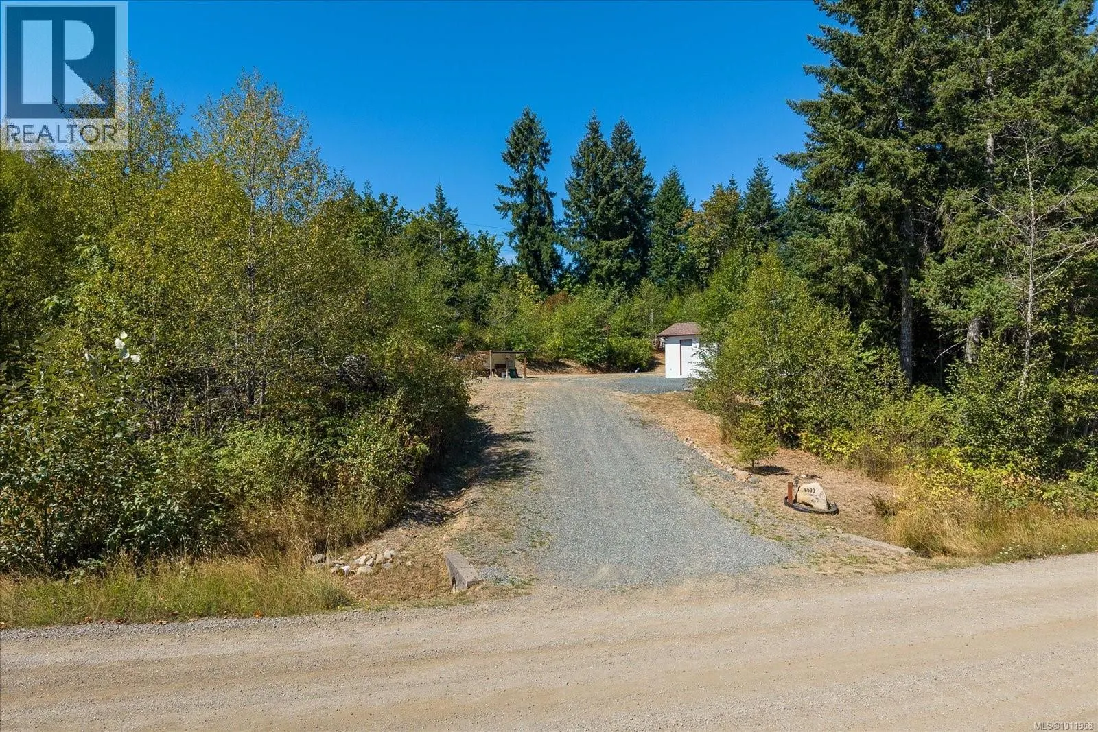 6593 Country Rd