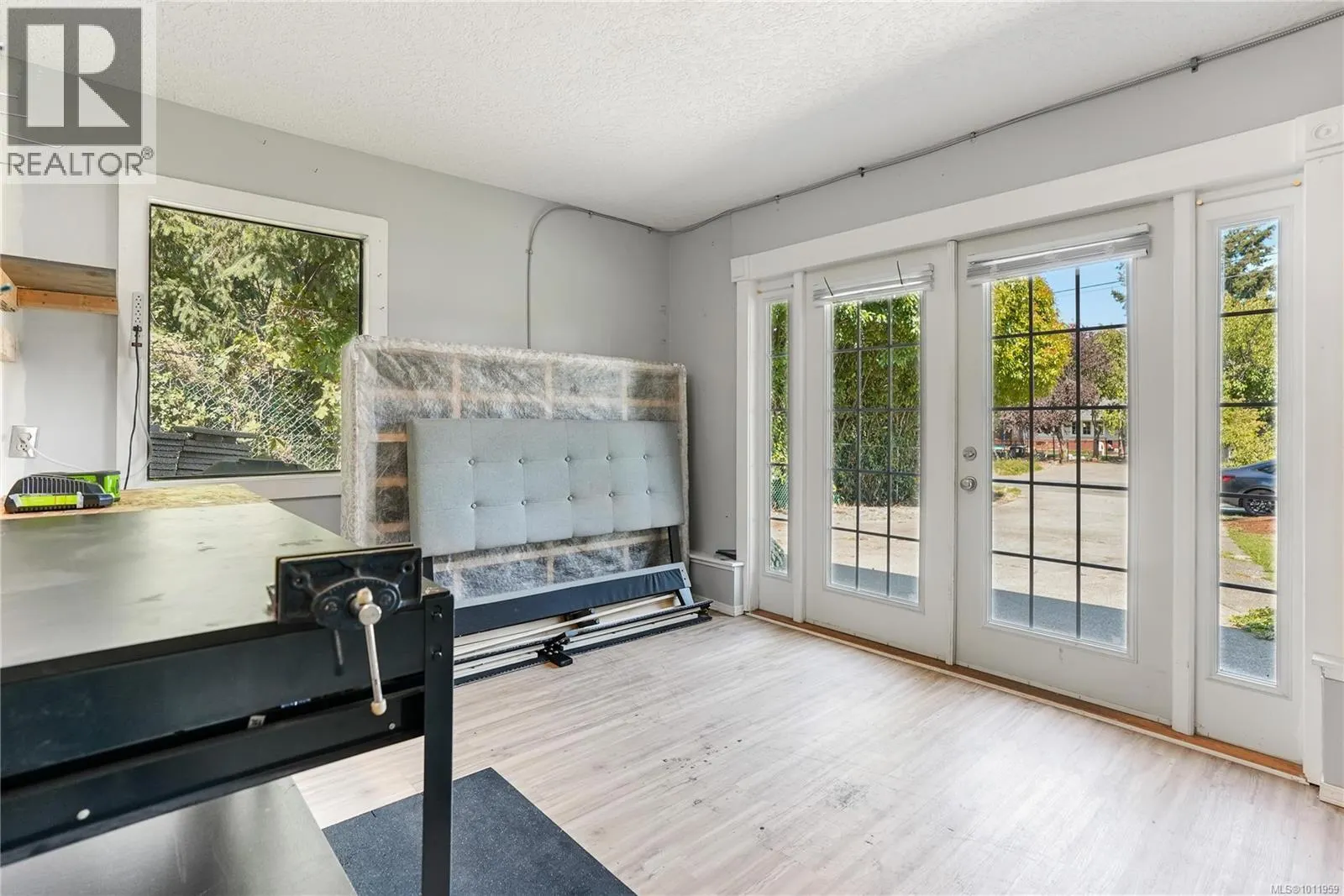 3372 Mary Anne Cres