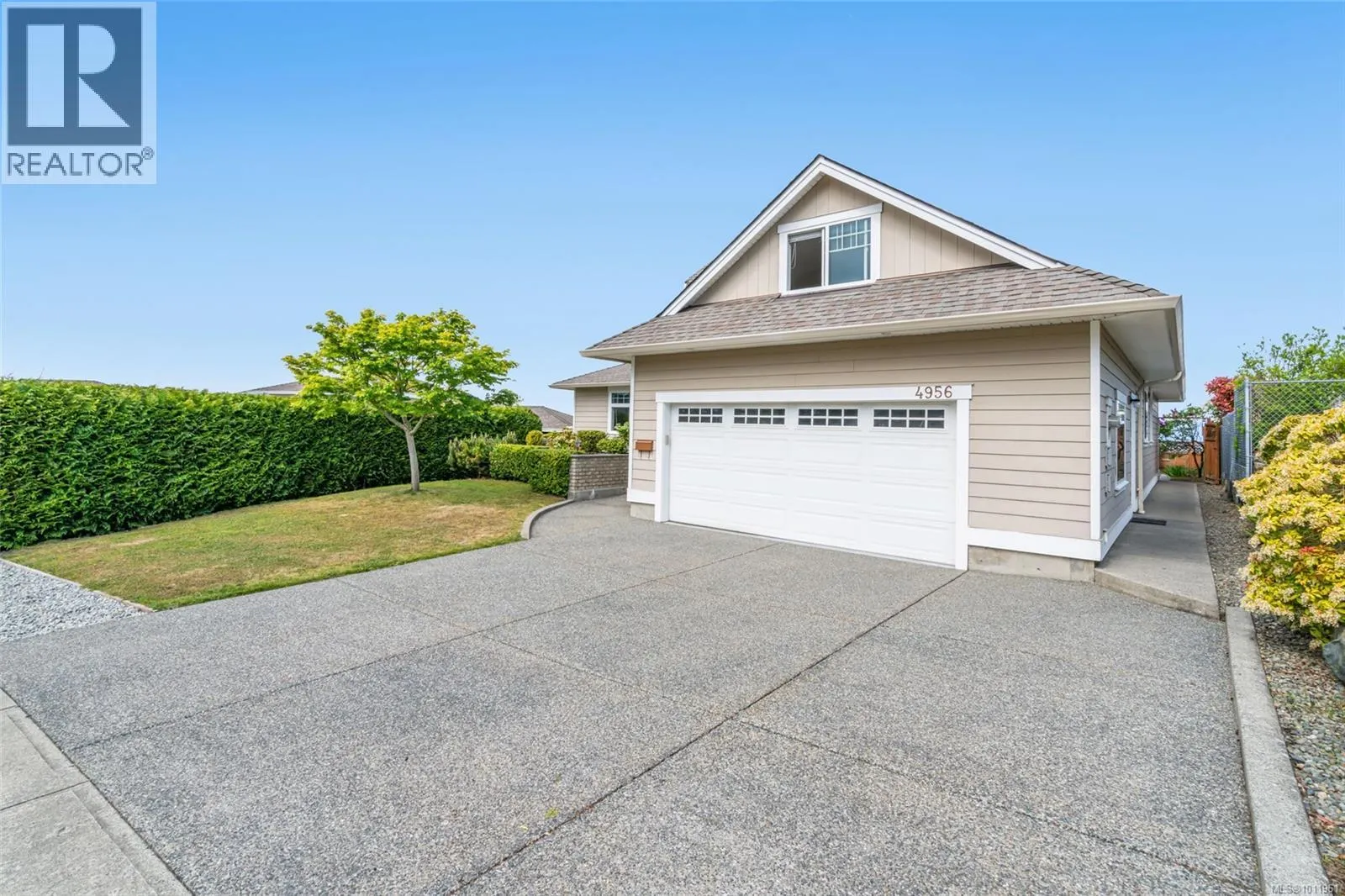 4956 Bella Vista Cres