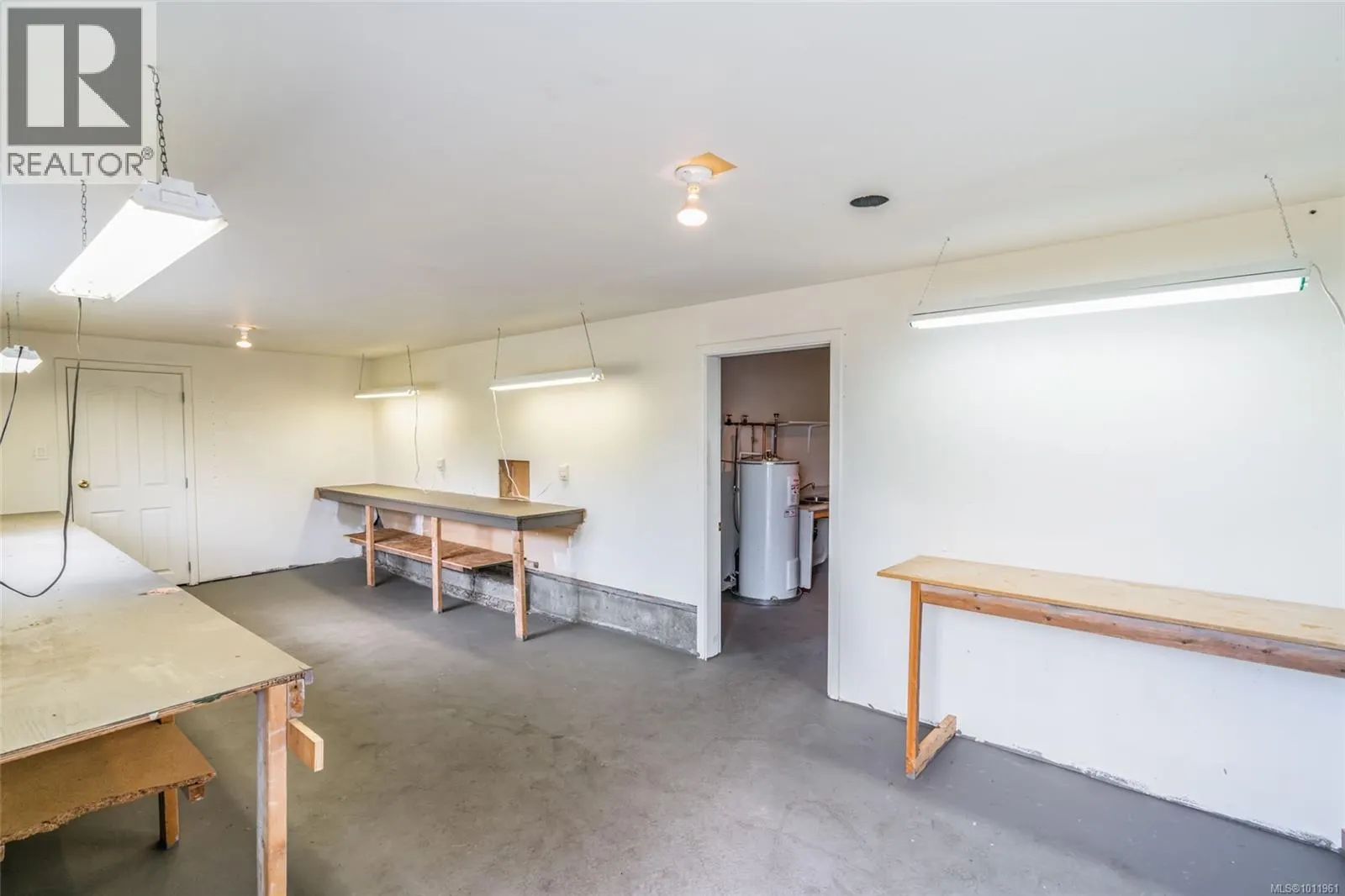 4956 Bella Vista Cres