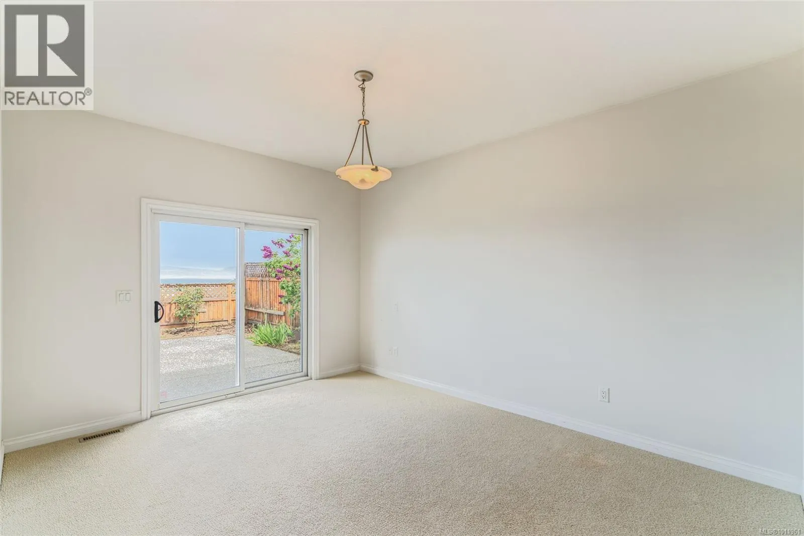 4956 Bella Vista Cres