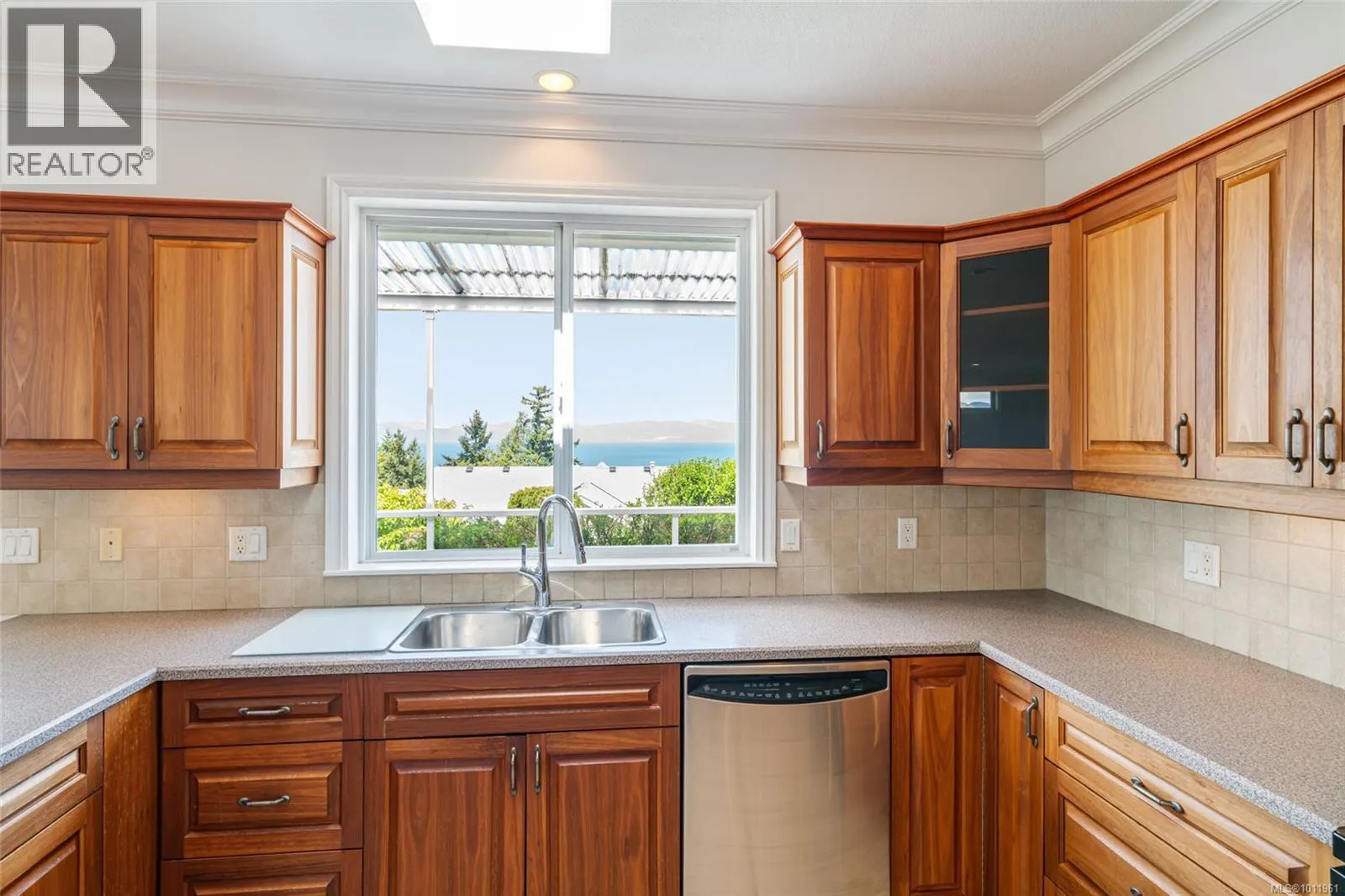 4956 Bella Vista Cres