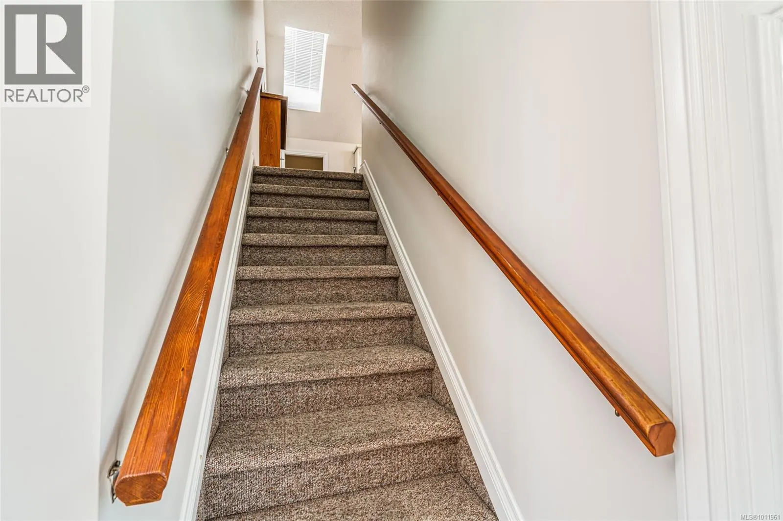 4956 Bella Vista Cres