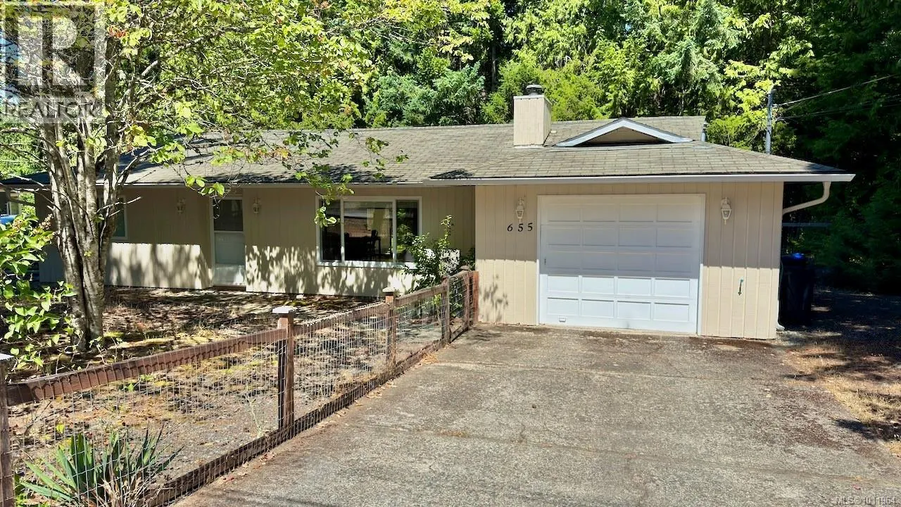 655 Dogwood Rd