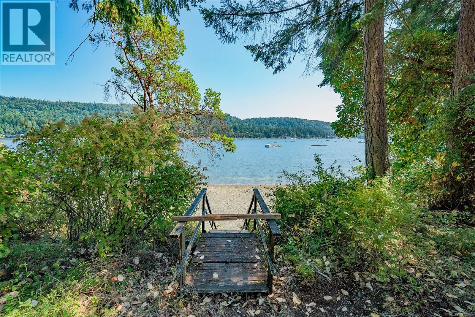 5030 Limberis Dr