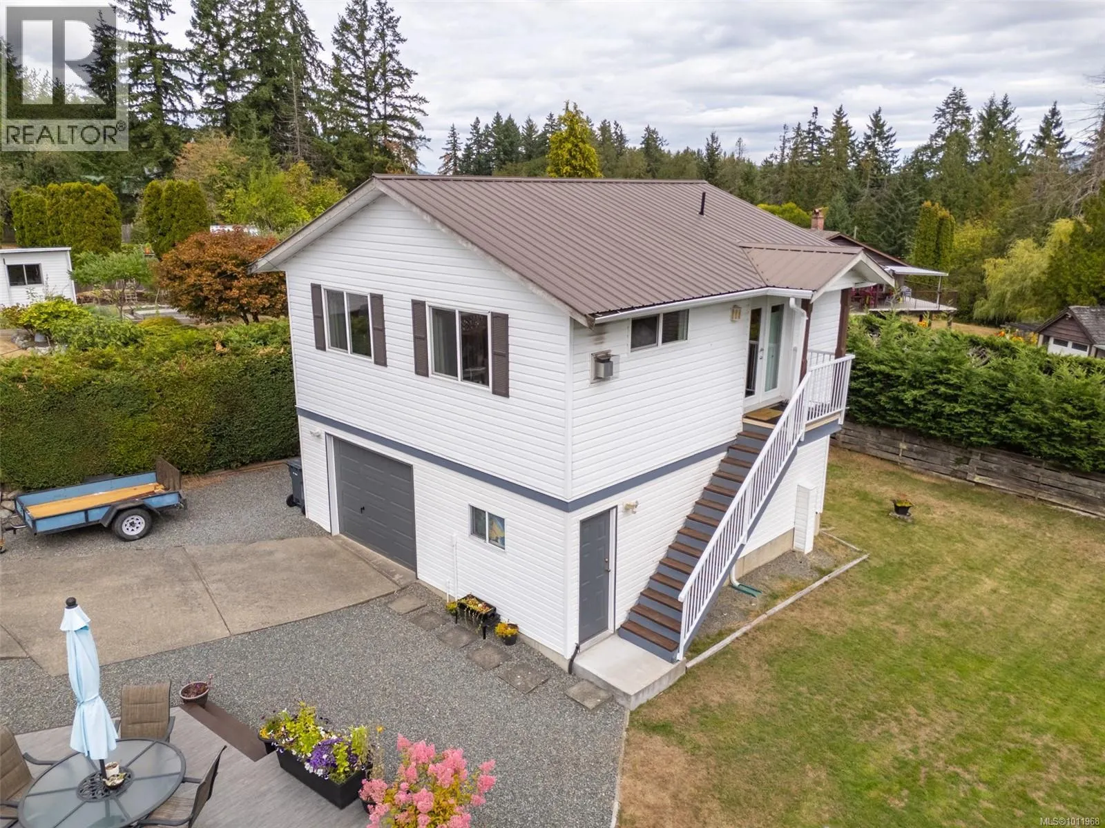 5219 Miller Rd