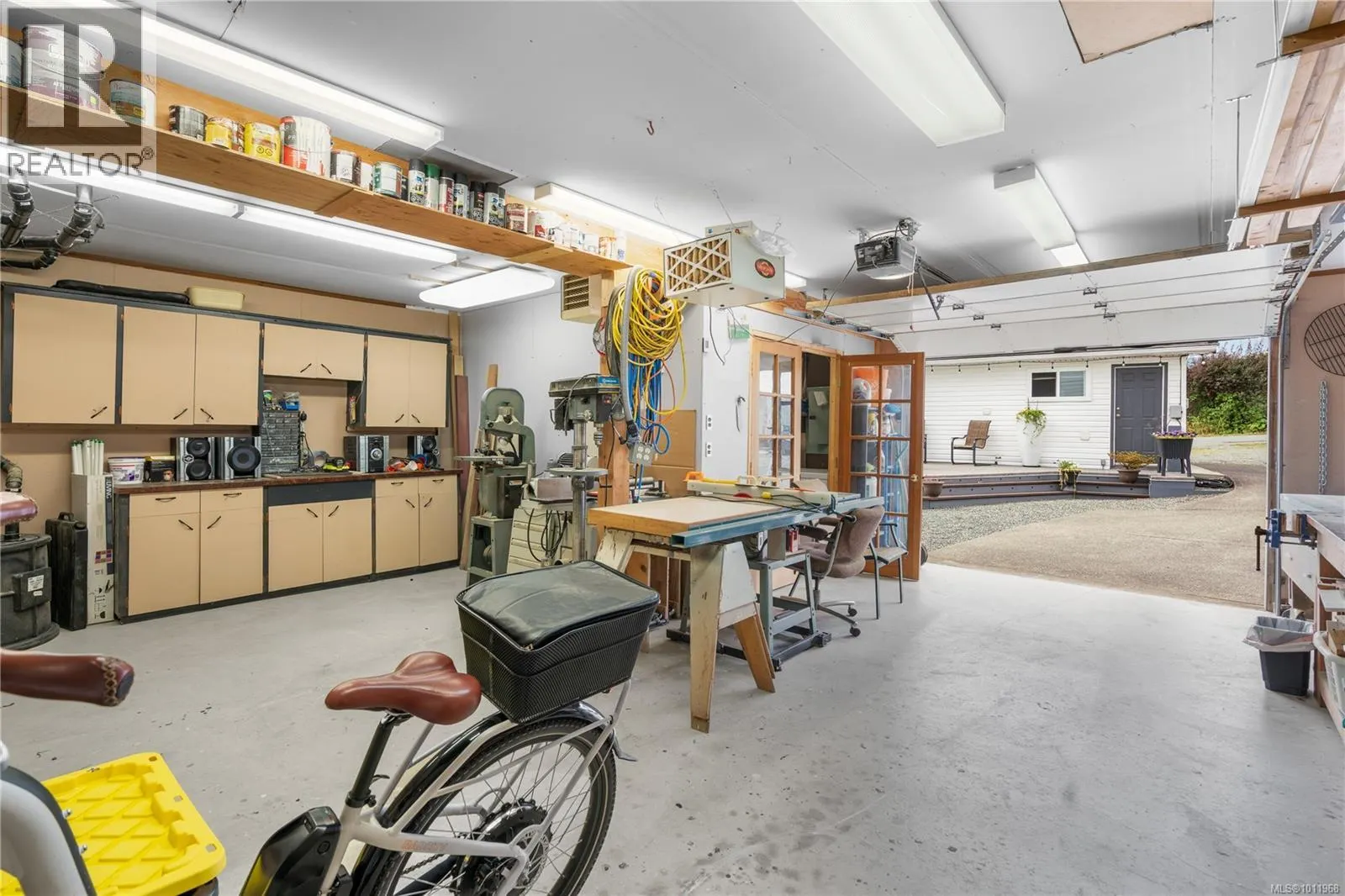 5219 Miller Rd