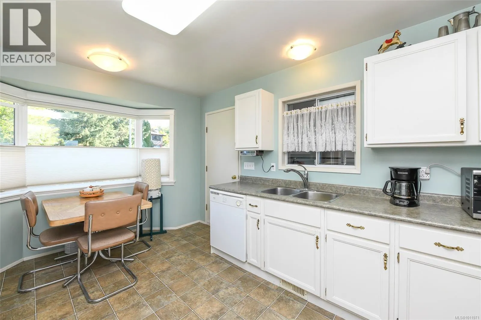 265 Panorama Pl
