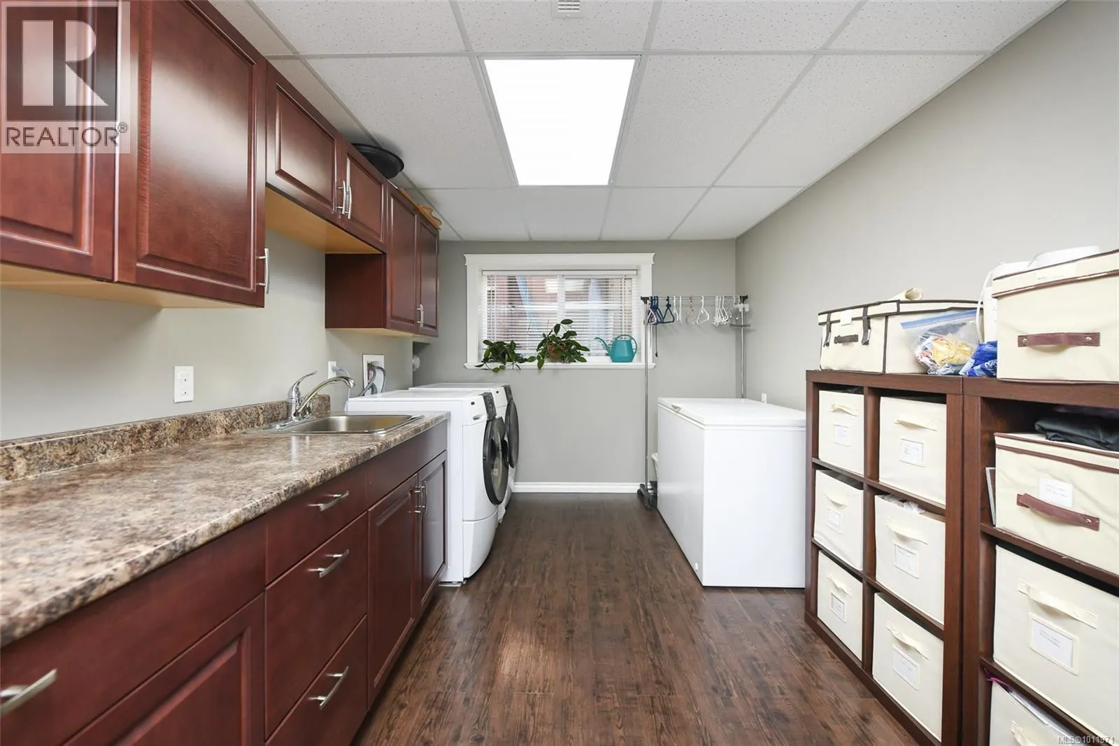 265 Panorama Pl