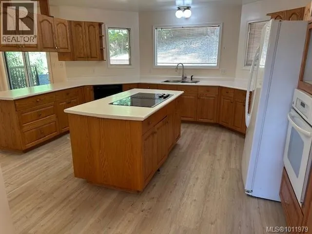1376 Algonkin Rd