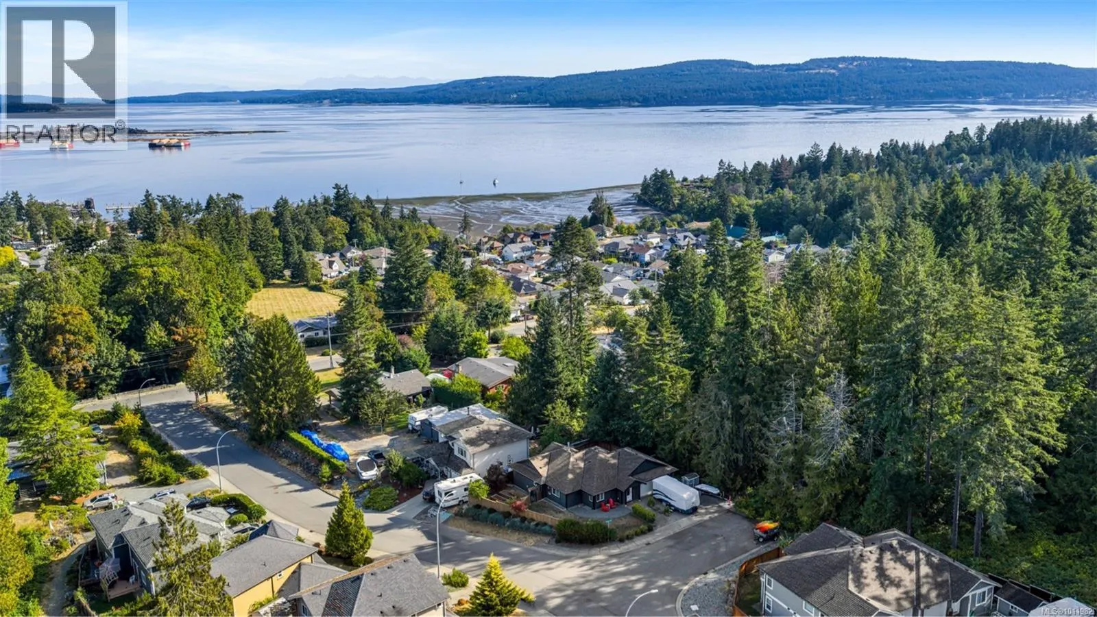 1501 Treetop Close