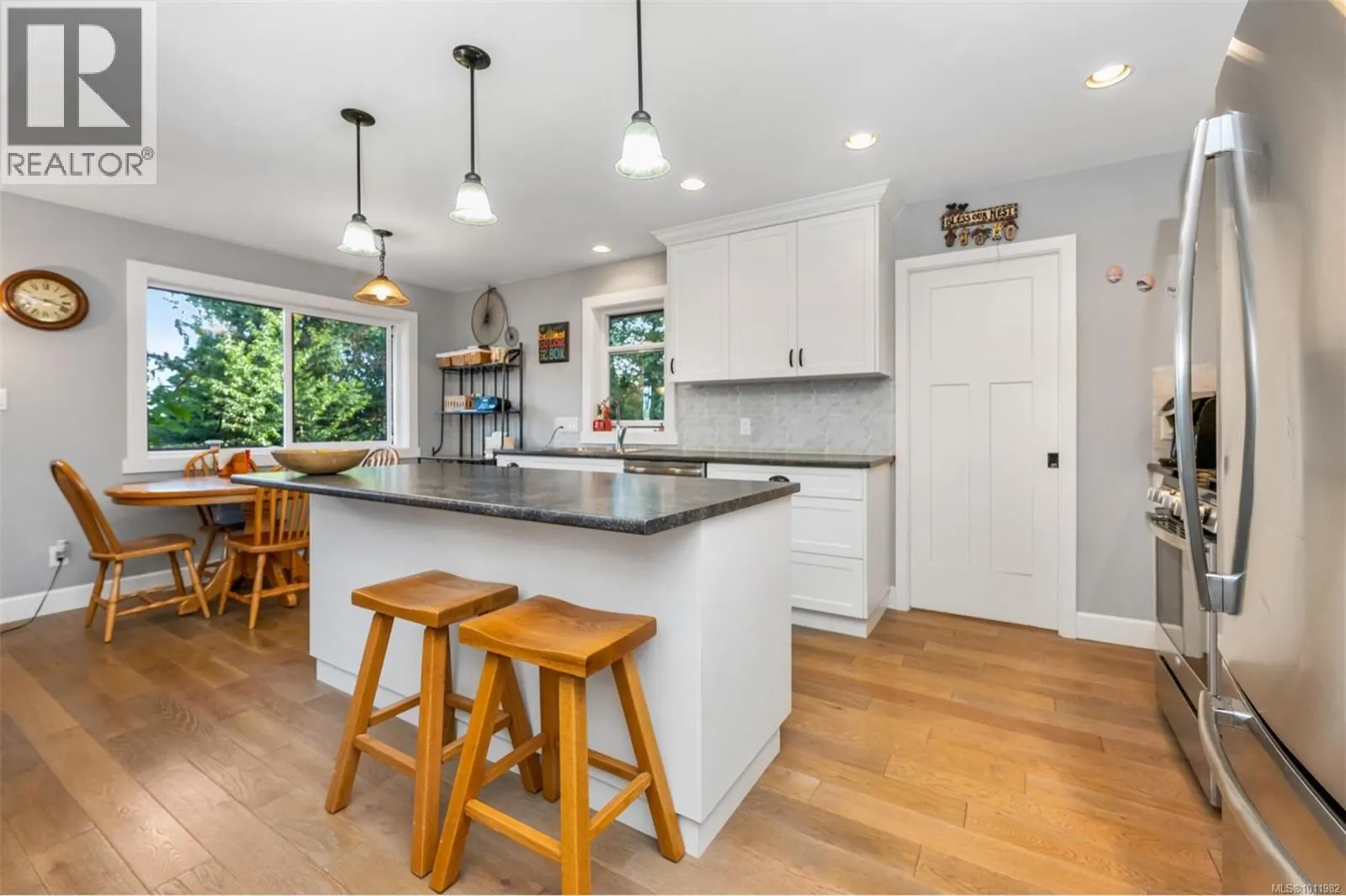 1501 Treetop Close