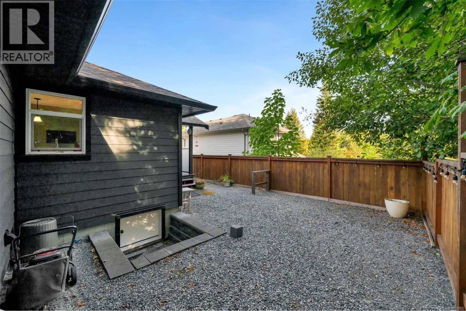 1501 Treetop Close