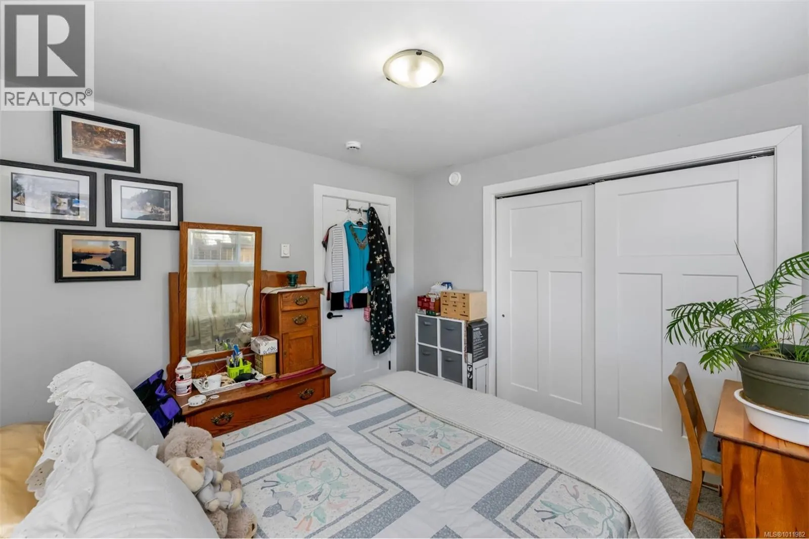 1501 Treetop Close