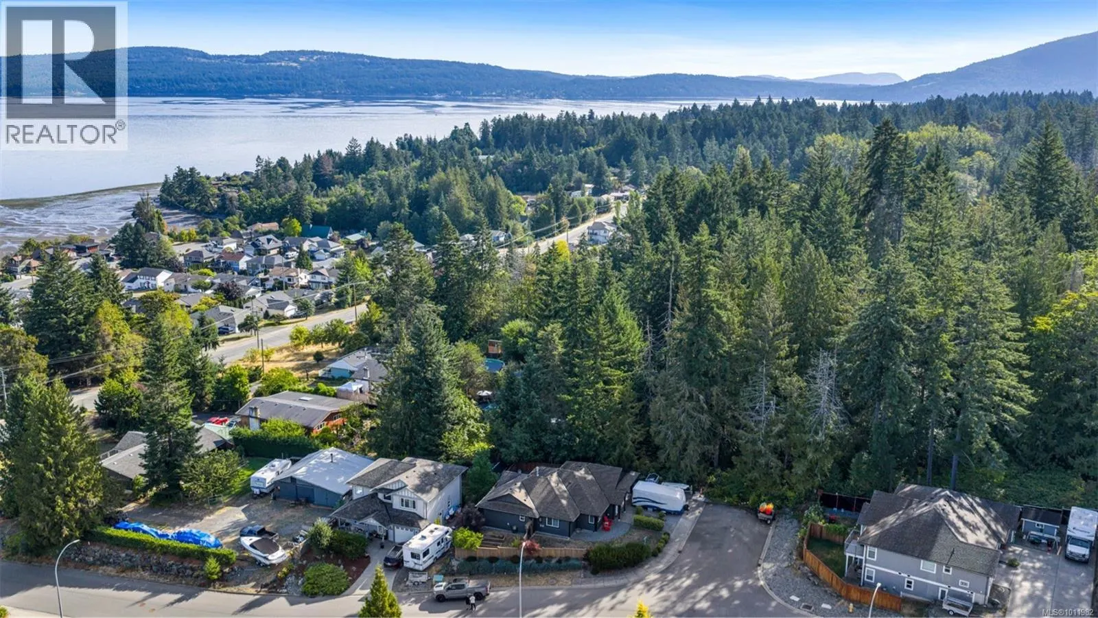 1501 Treetop Close