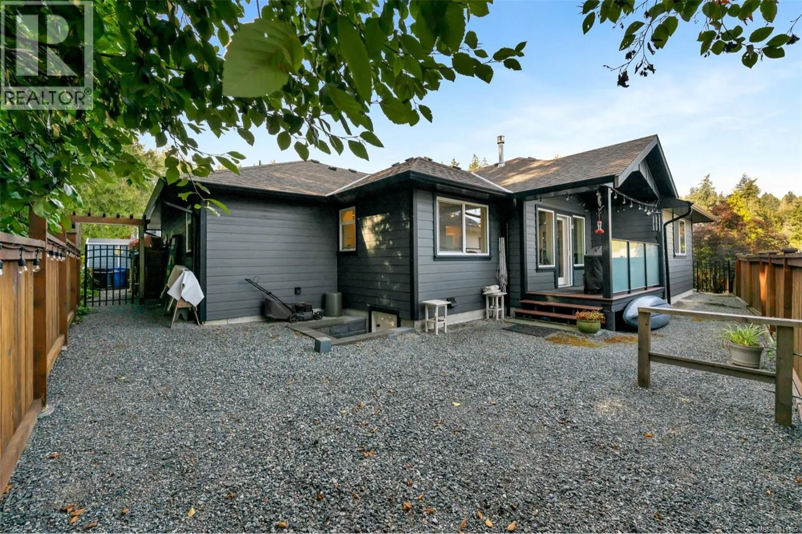 1501 Treetop Close