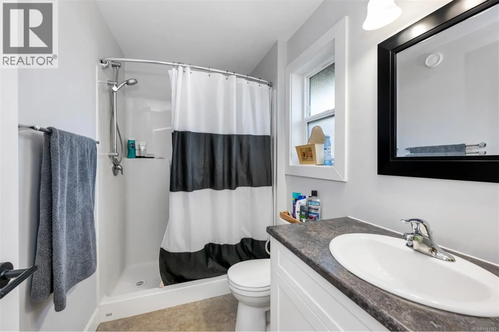 1501 Treetop Close