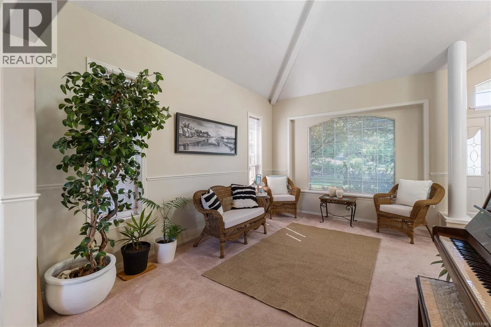 6262 Azure Rd