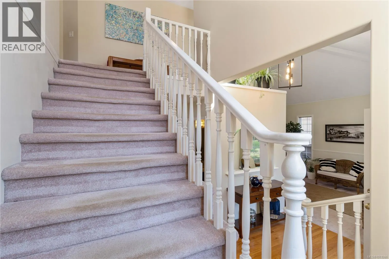 6262 Azure Rd