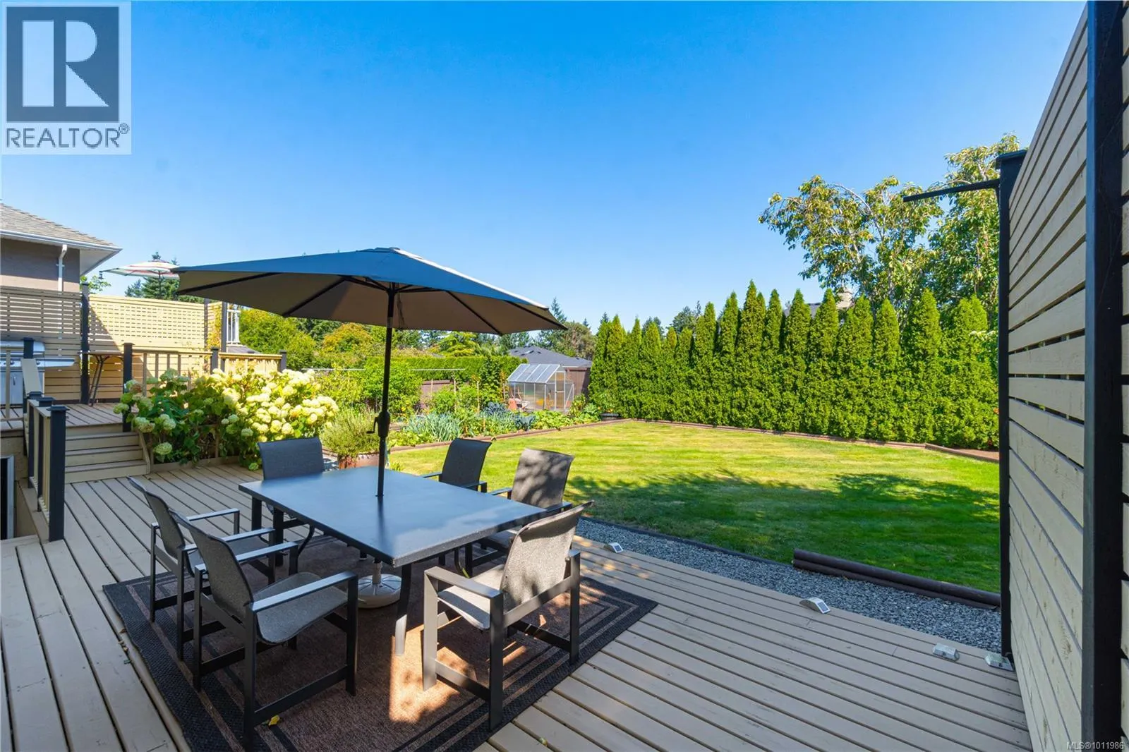 6262 Azure Rd