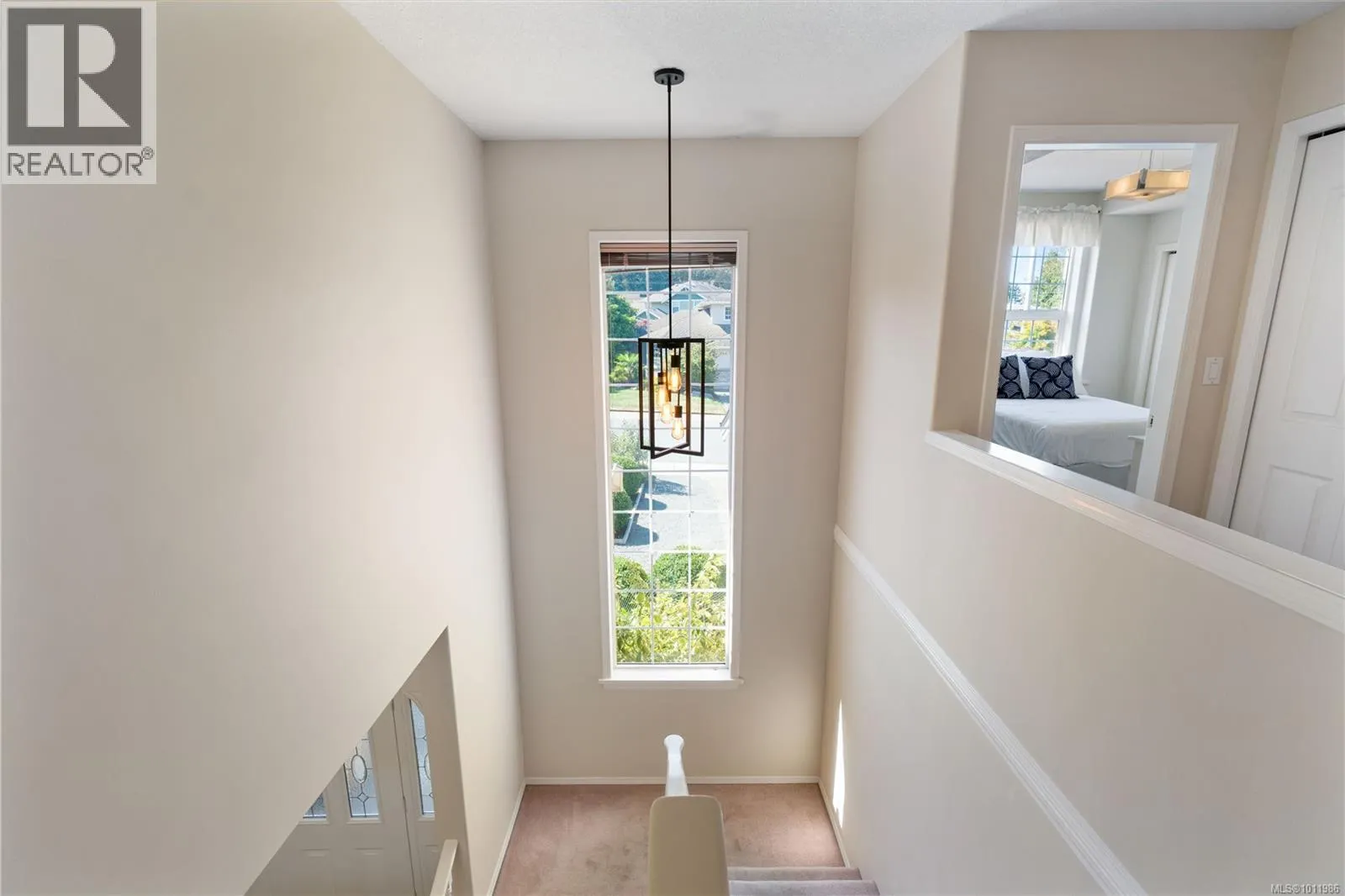 6262 Azure Rd