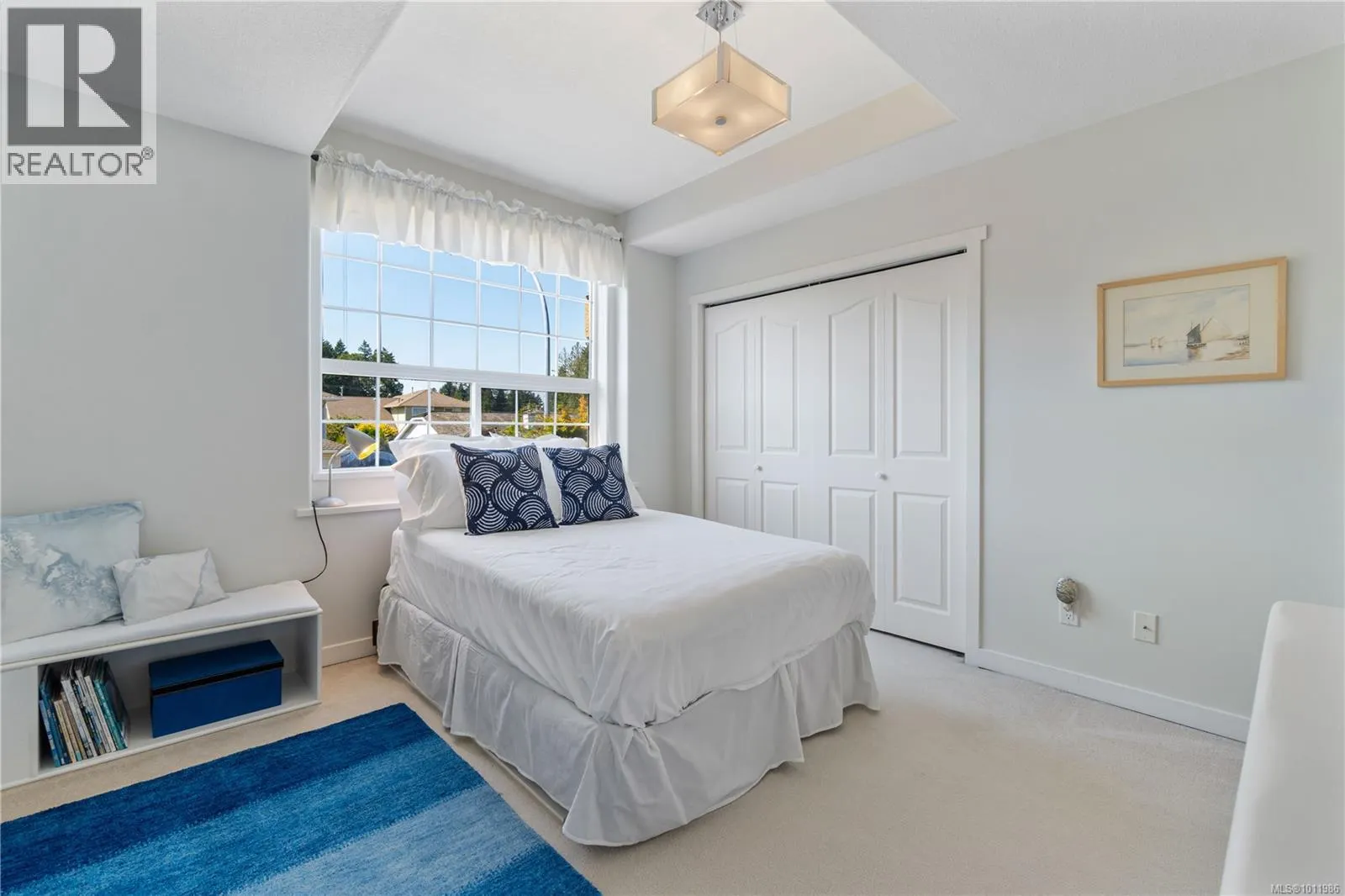6262 Azure Rd