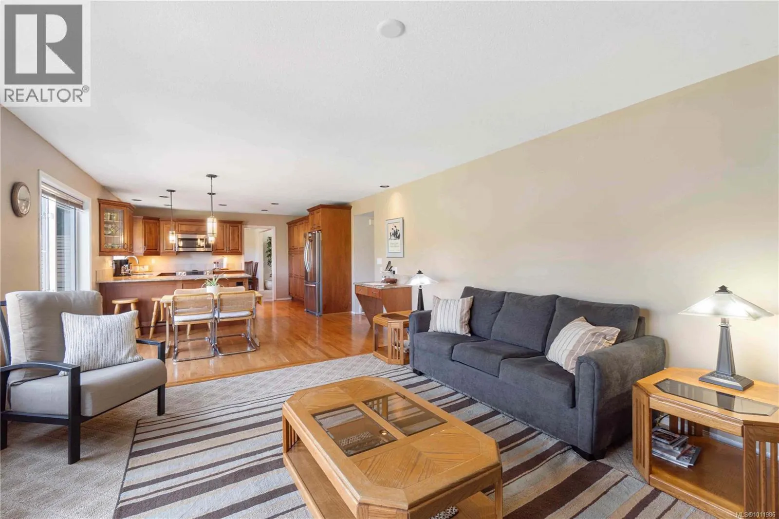 6262 Azure Rd