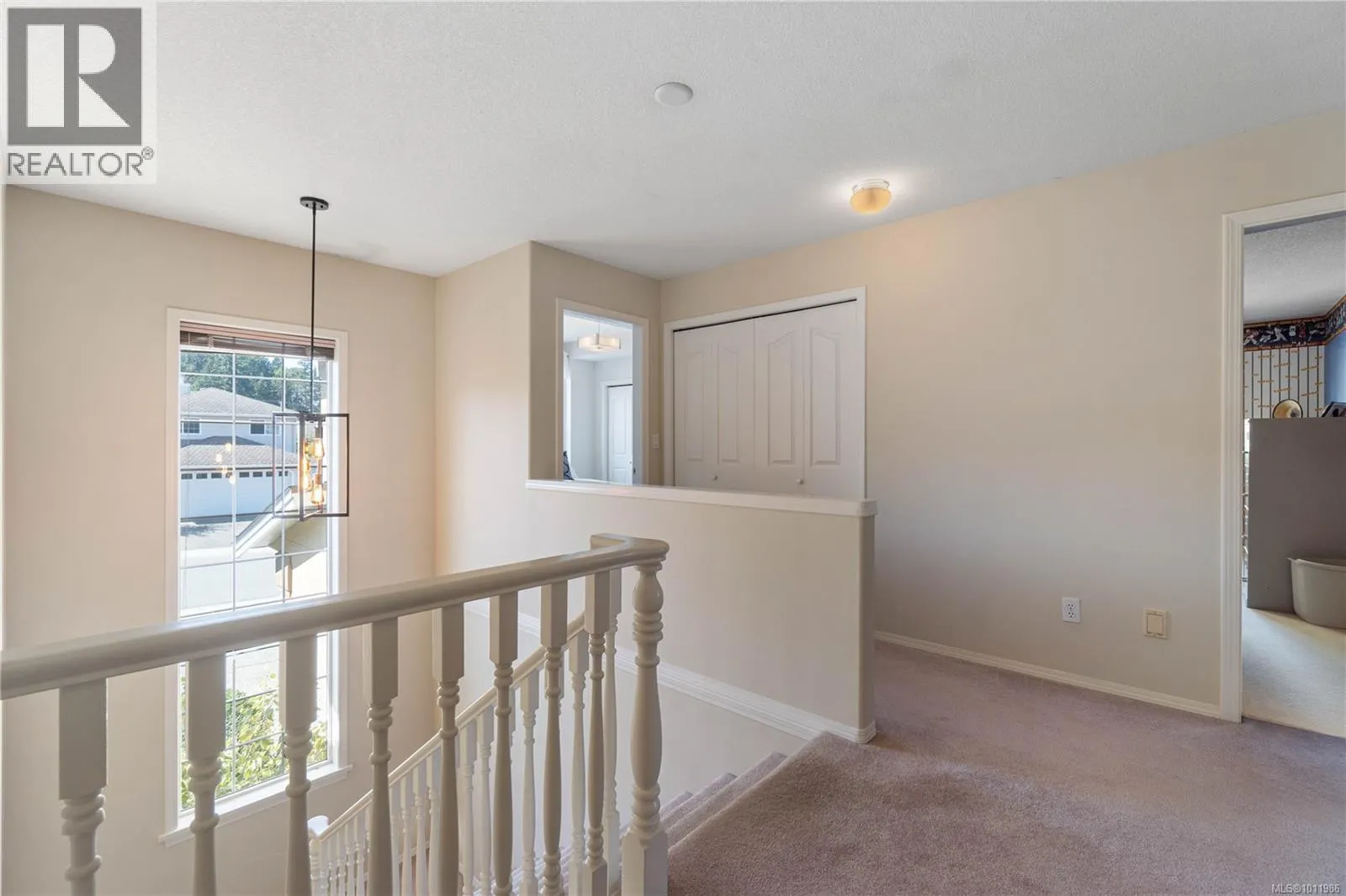 6262 Azure Rd