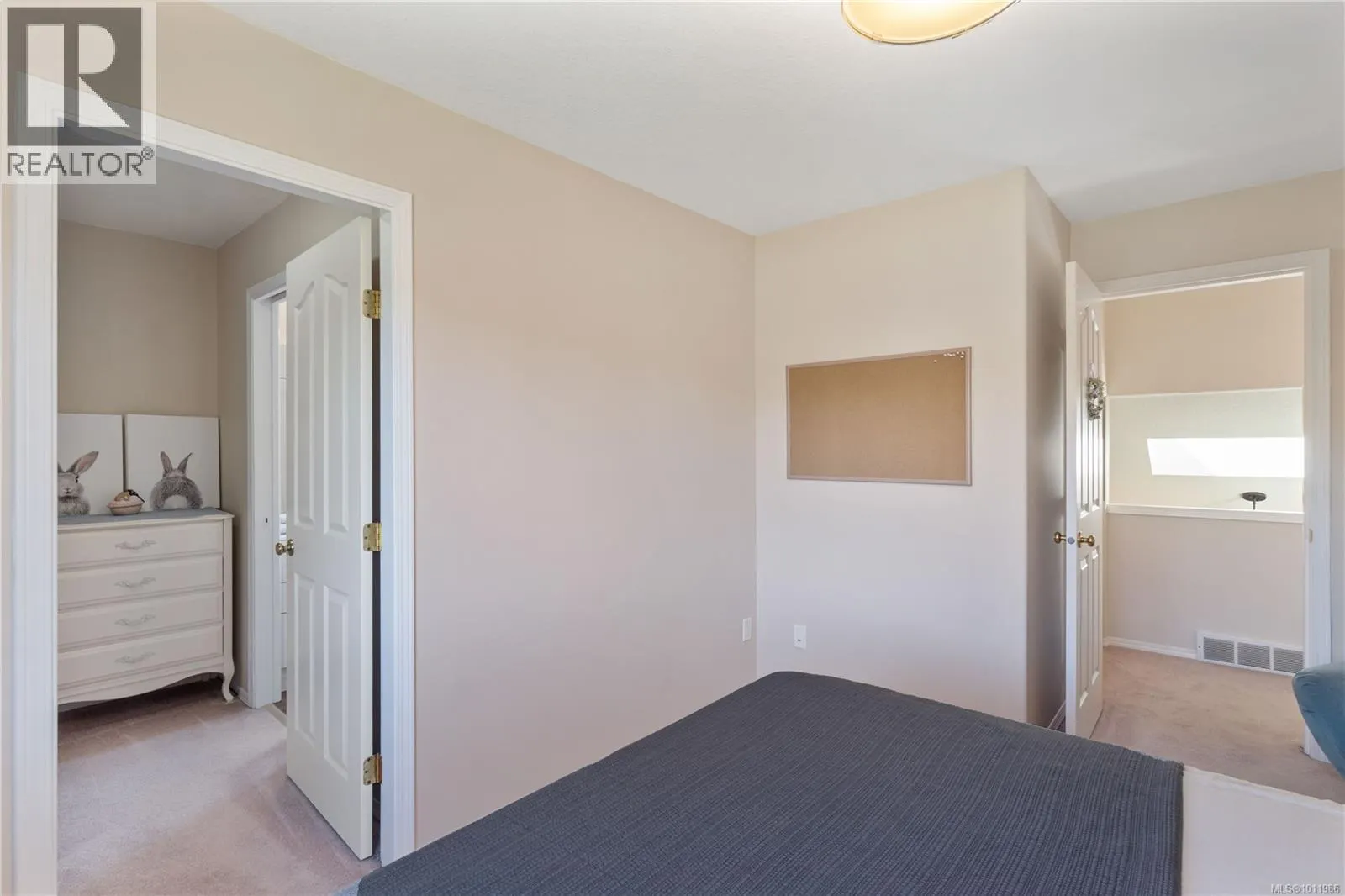 6262 Azure Rd