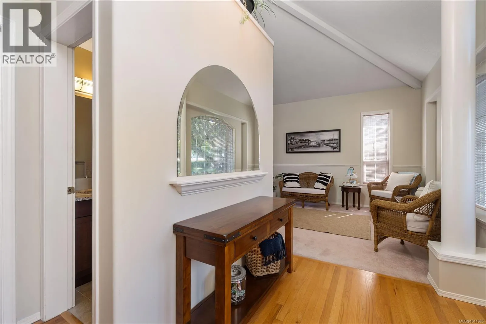 6262 Azure Rd