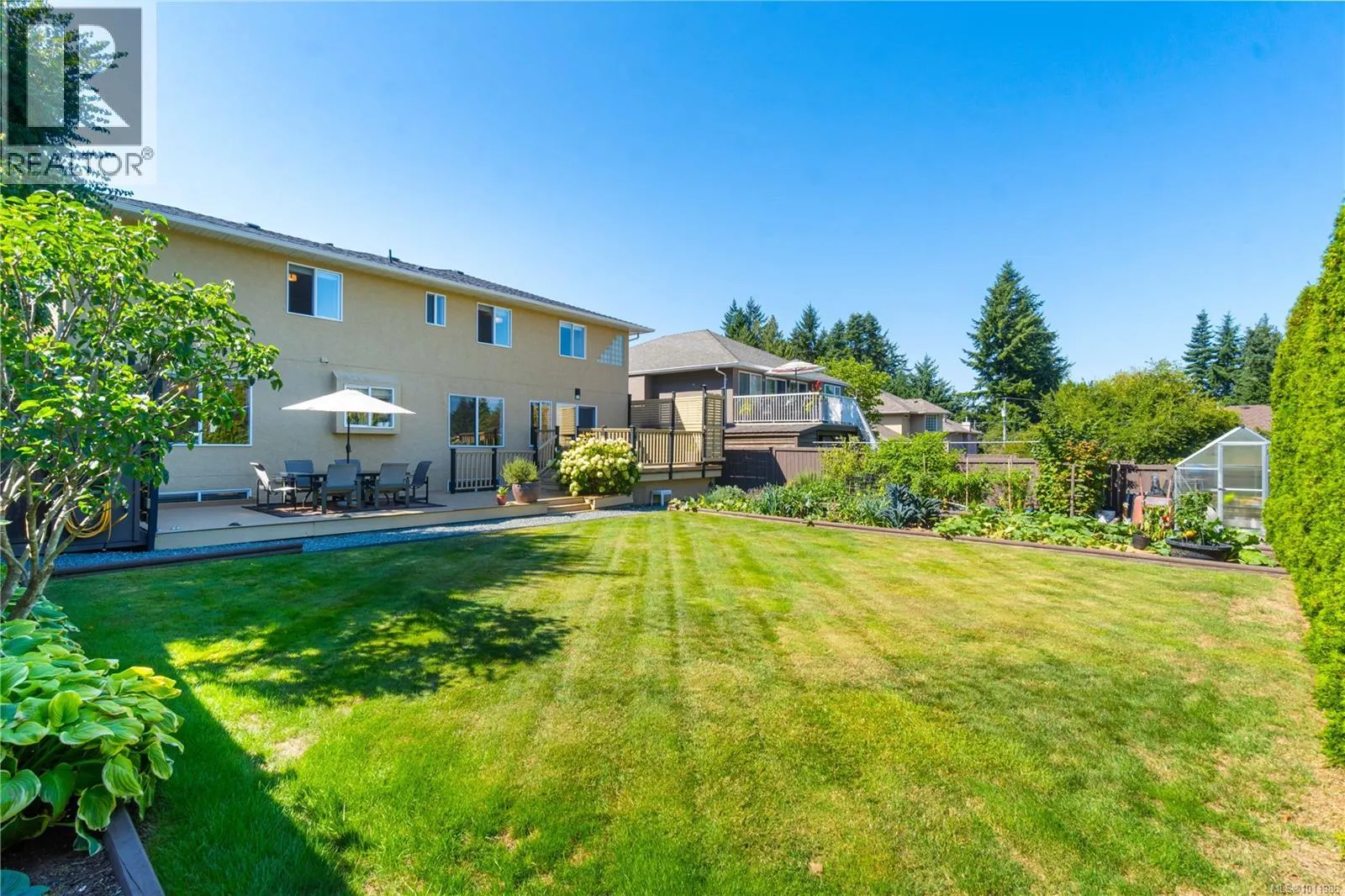 6262 Azure Rd