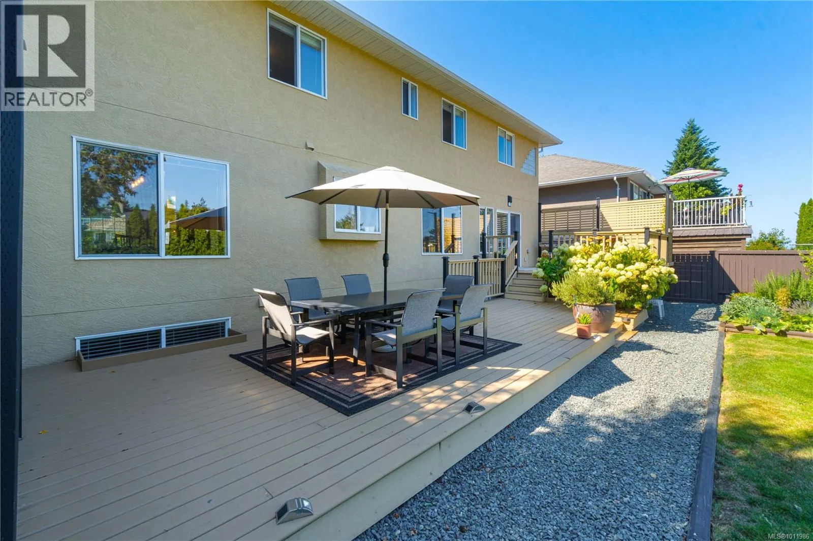 6262 Azure Rd