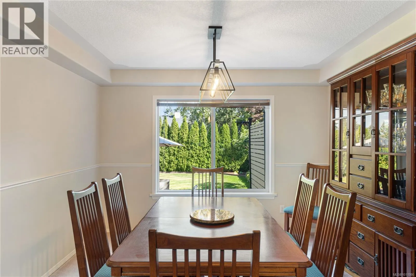 6262 Azure Rd
