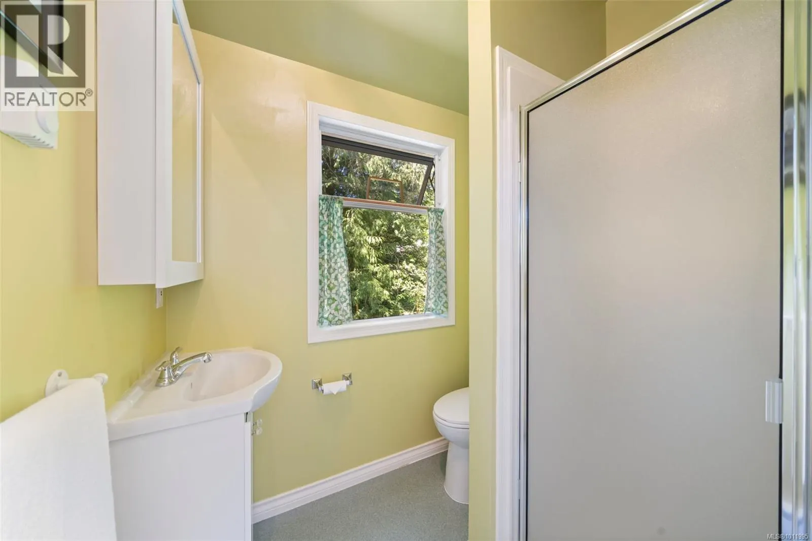 5932 West Saanich Rd