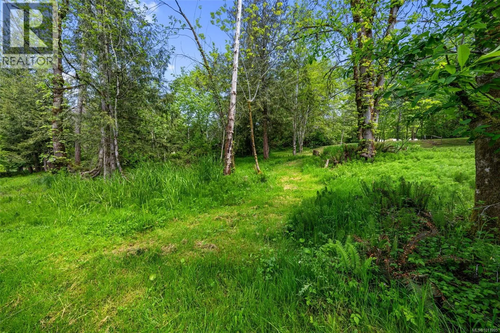 5932 West Saanich Rd