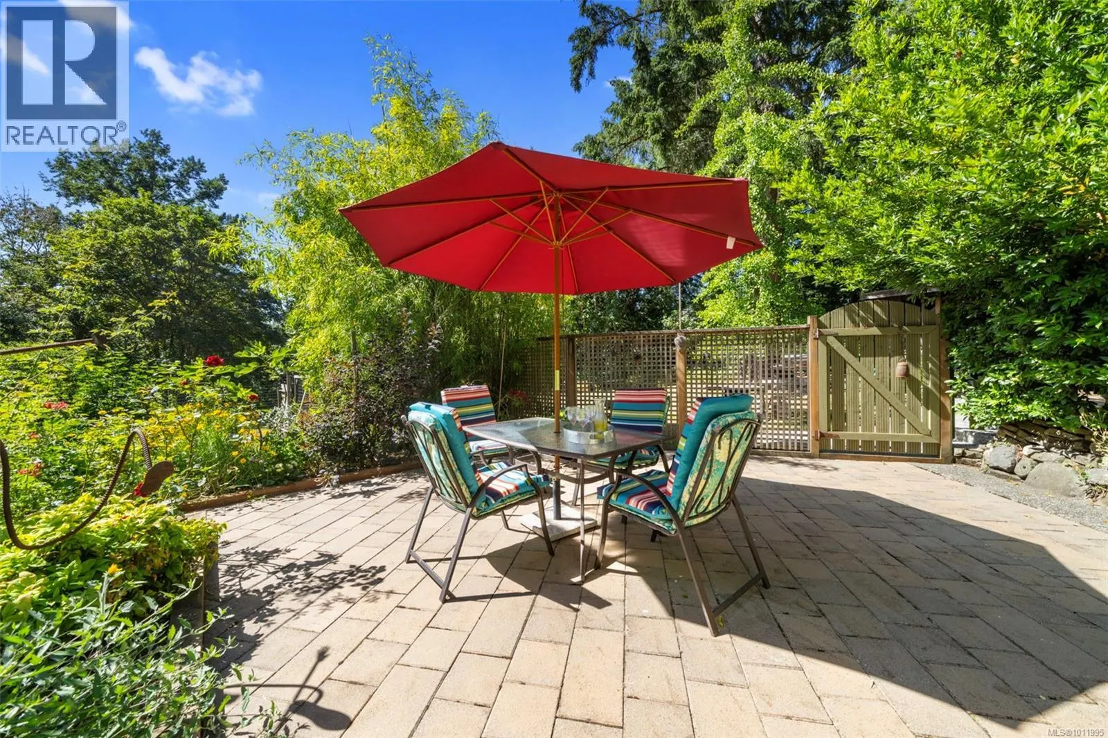5932 West Saanich Rd
