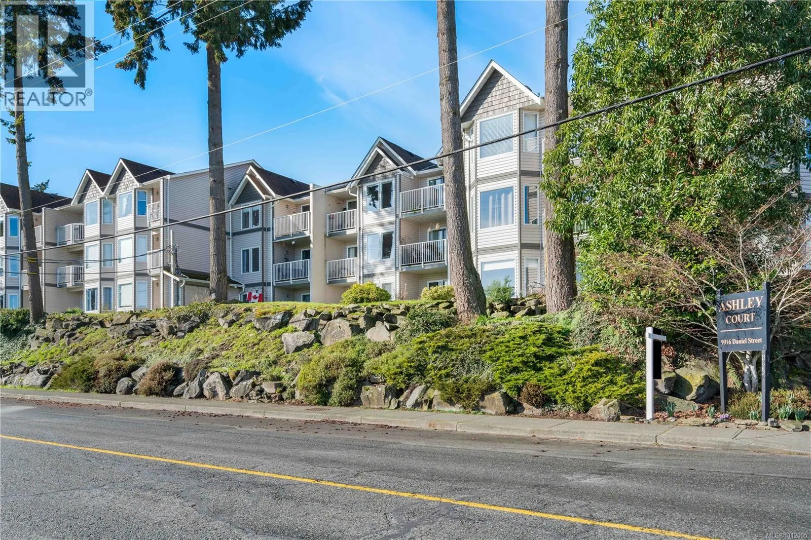 304 9916 Daniel St