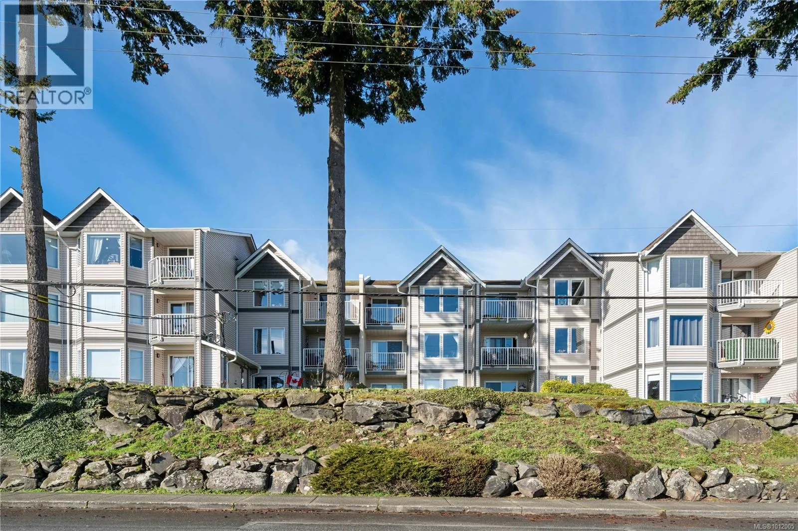 304 9916 Daniel St