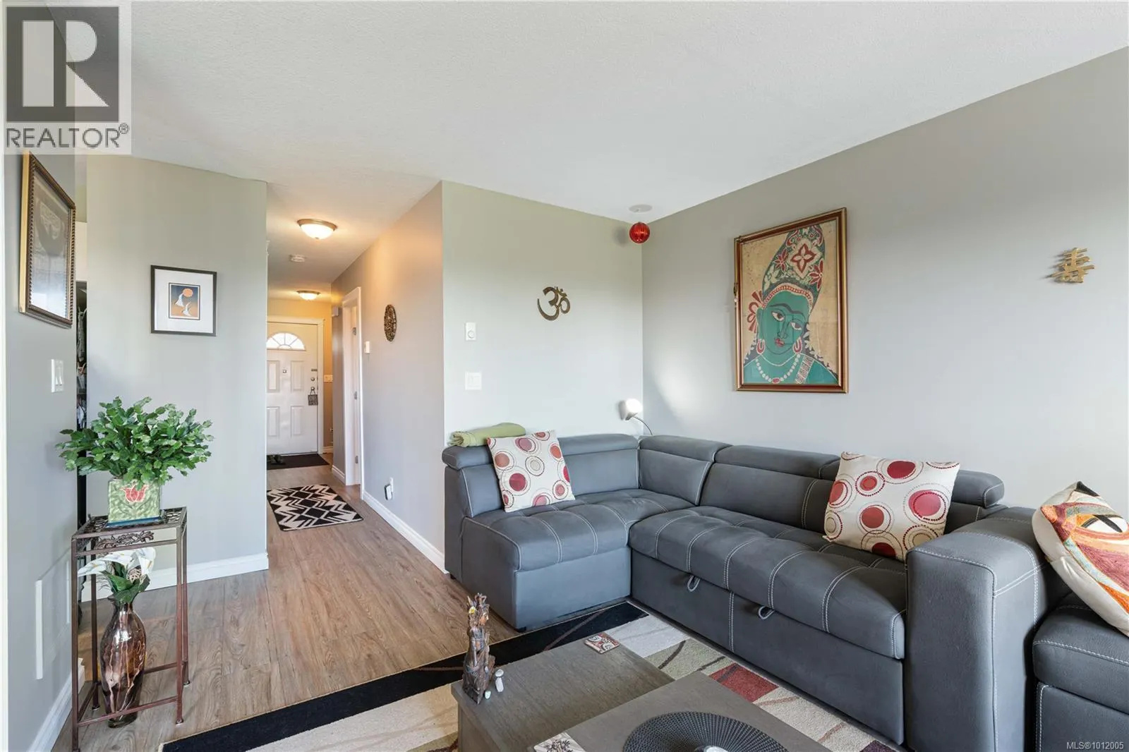304 9916 Daniel St