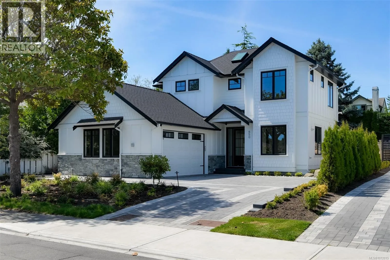 650 Monterey Ave