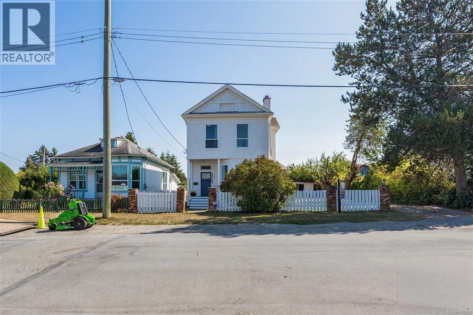 3223 Irma St