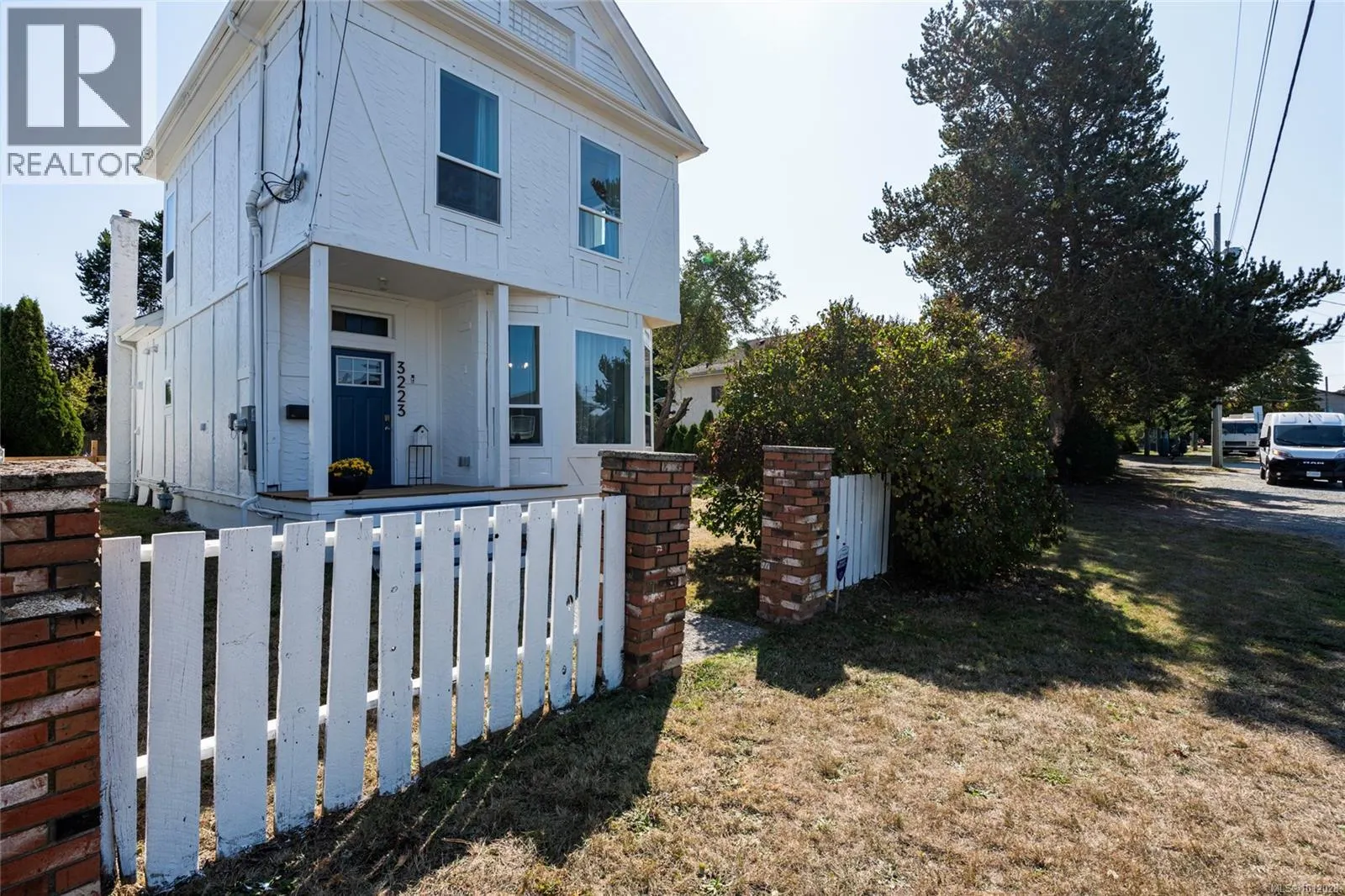3223 Irma St