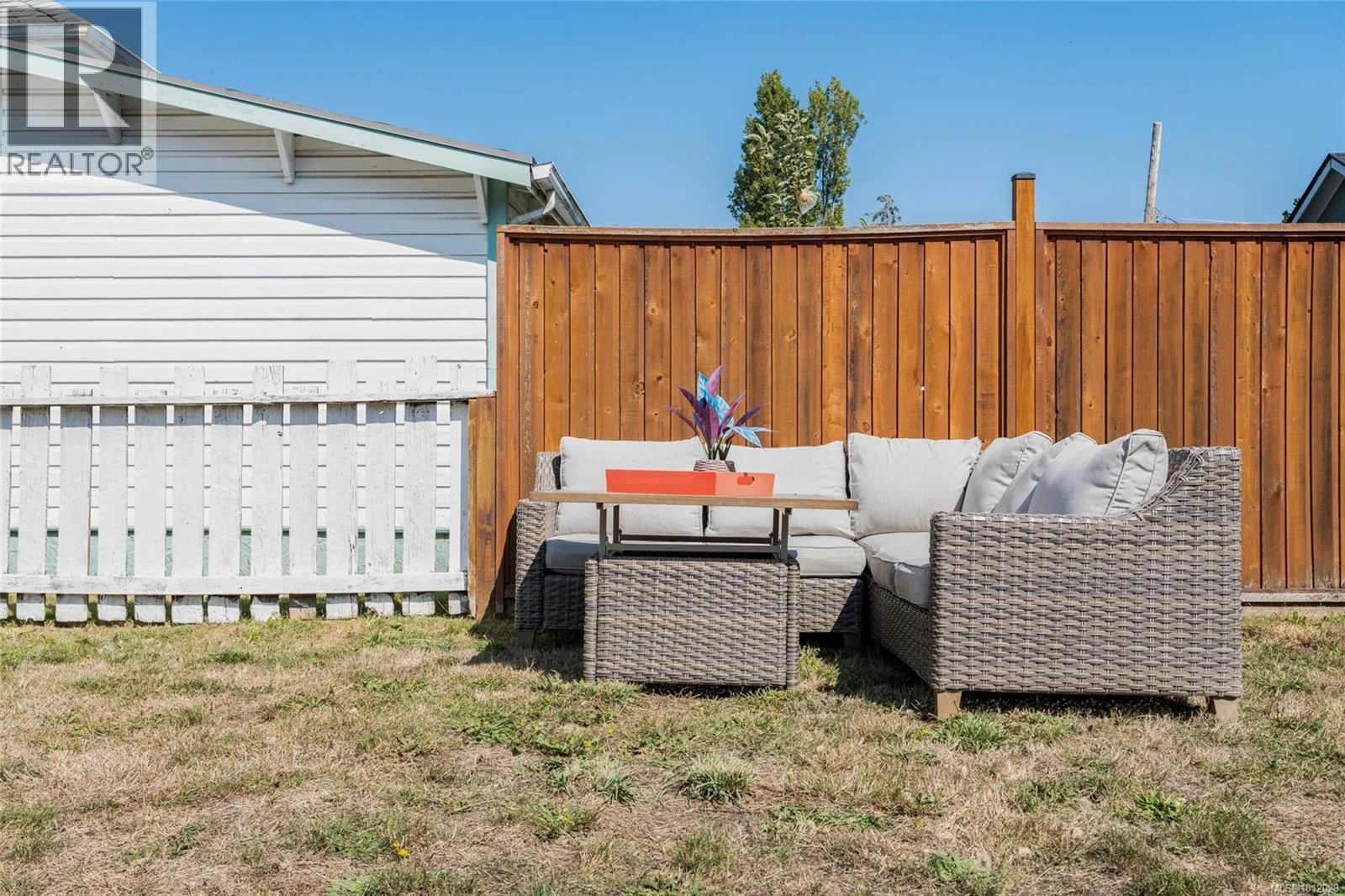 3223 Irma St